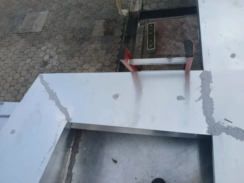 Calha e rufo instalados em laje